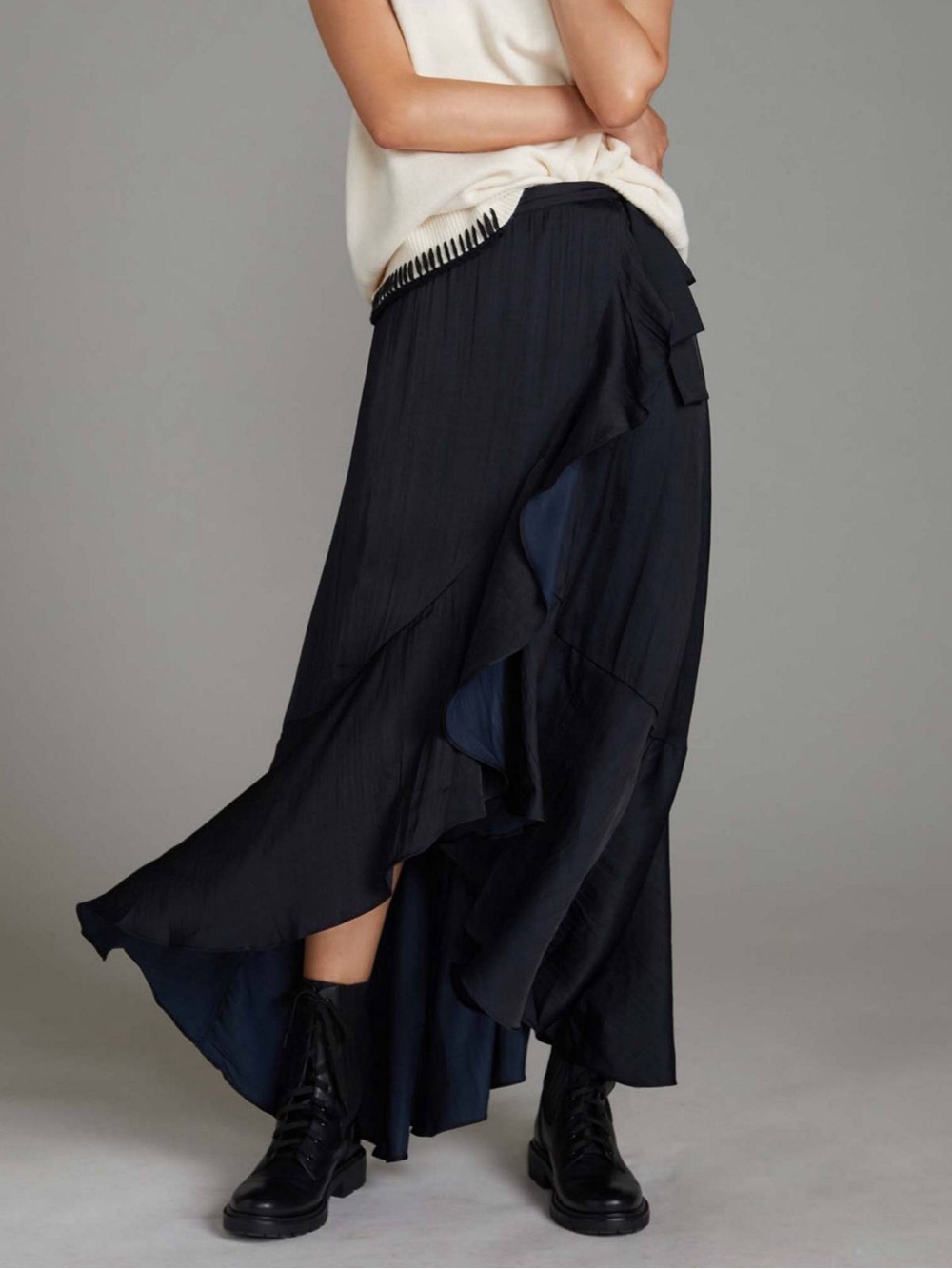 Anthropologie Maeve Ruffle Wrap Midi Skirt Black Blue High Low OB1399668 Size SM
